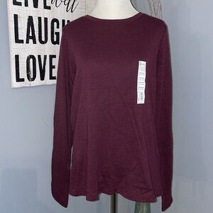 Soma scoop neck everyday long sleeve tee